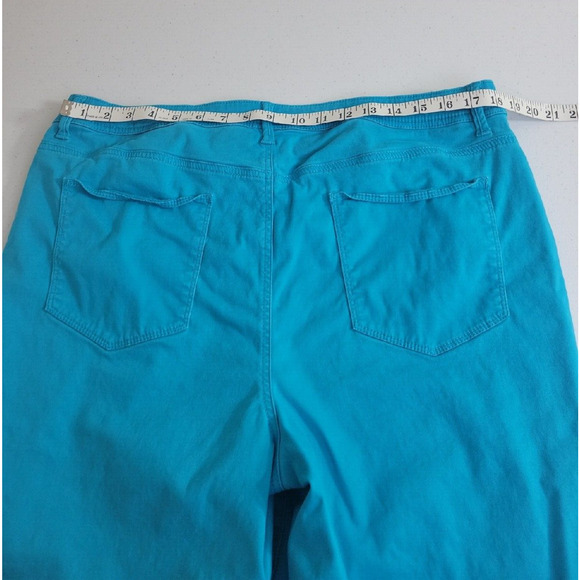 Chico's Blue The Platinum Straight Leg High Rise Cropped Pants Sz 3 (XL 16) - Picture 4 of 8
